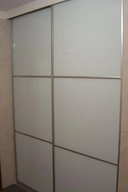 Skříně a šatny