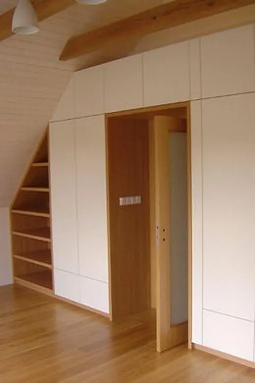 Skříně a šatny
